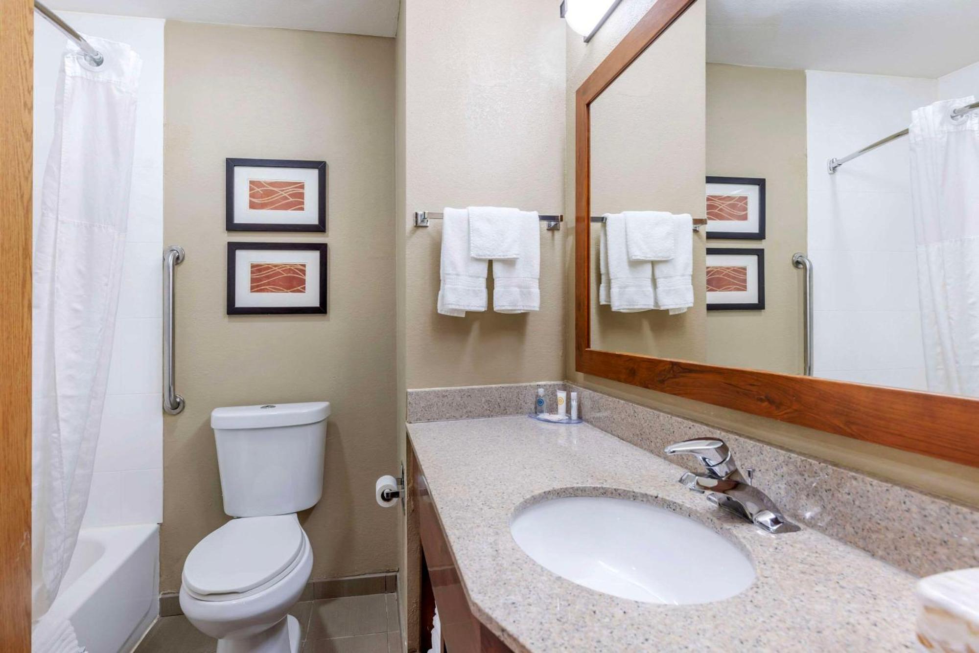 Comfort Inn Grain Valley Bagian luar foto