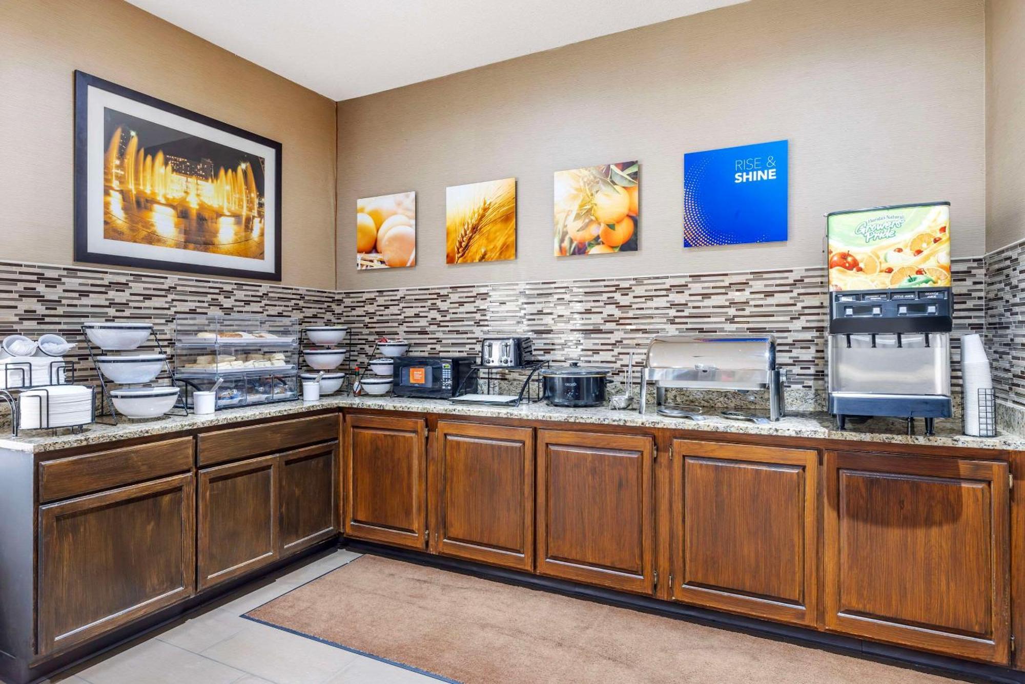 Comfort Inn Grain Valley Bagian luar foto